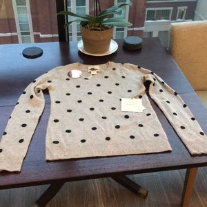 100% cashmere crew neck sweater